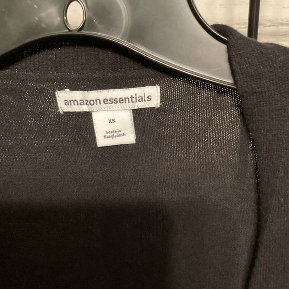 Women's Cardigan B244 - Picture 2 of 3